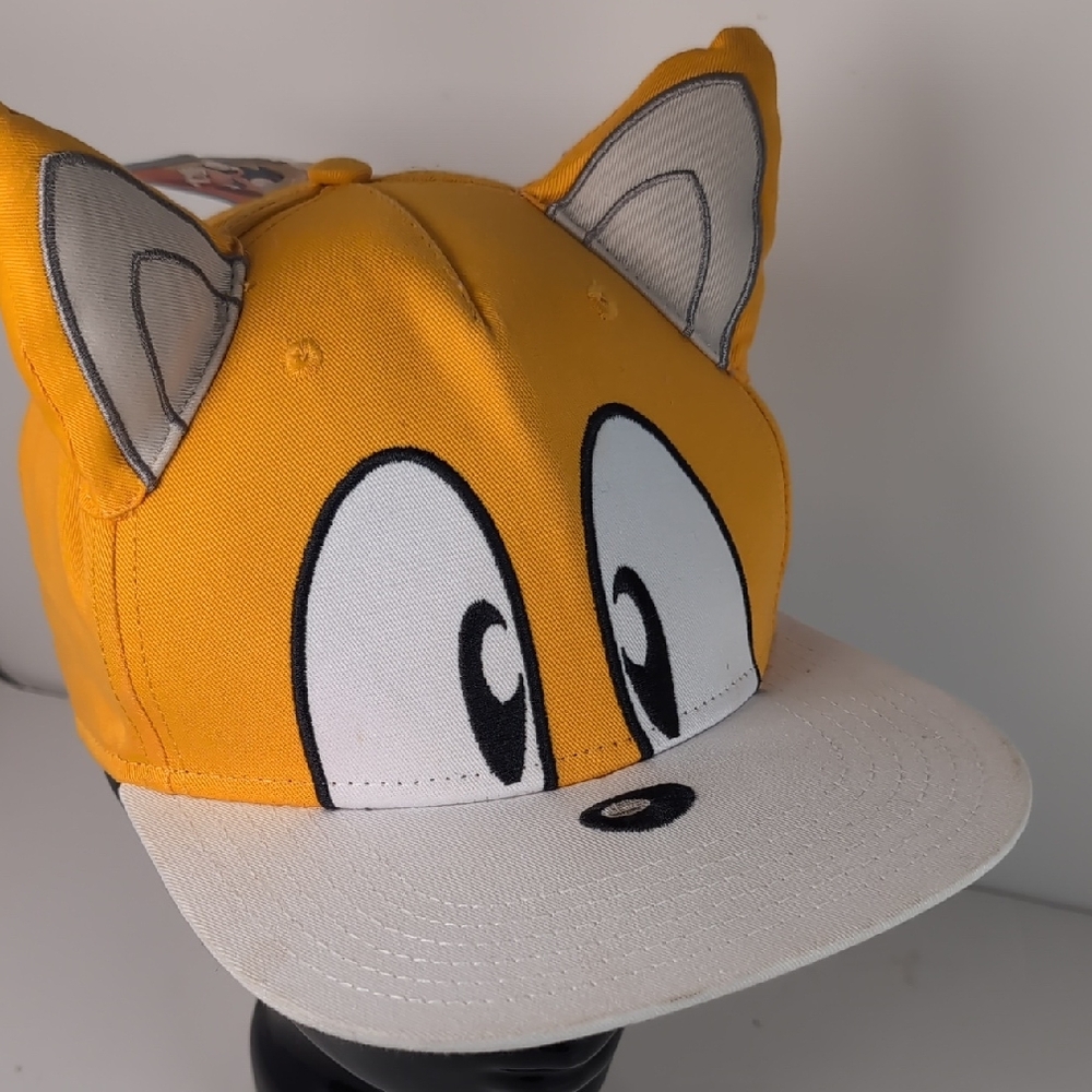 Sonic the Hedgehog Men's -  Tails Character Face and Ears Snapback Cap (Yellow)